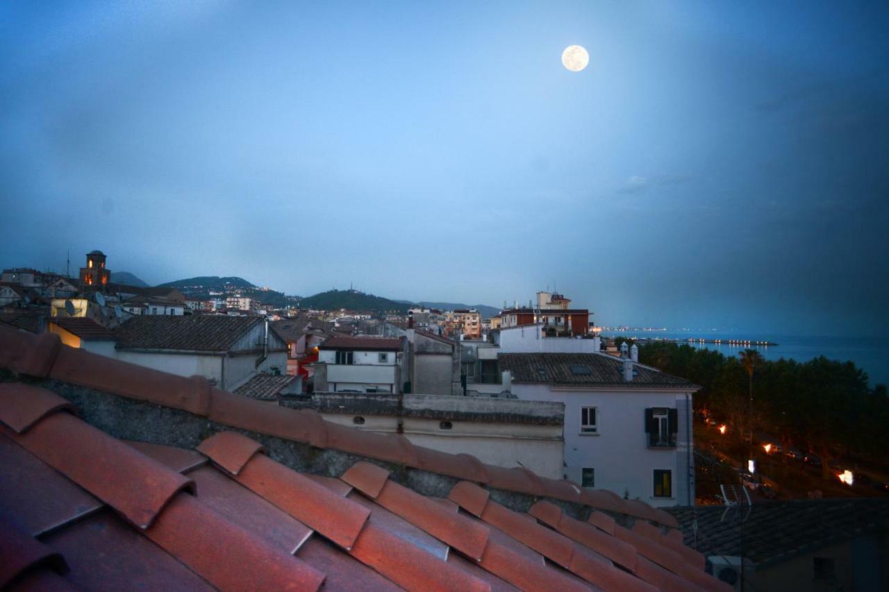 Willy'S Home Salerno Esterno foto